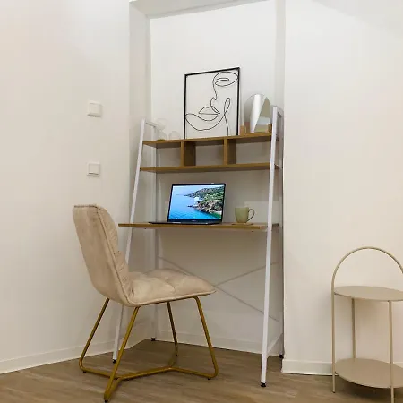 Apartment Bunker Zentral Messe Business Streaming *